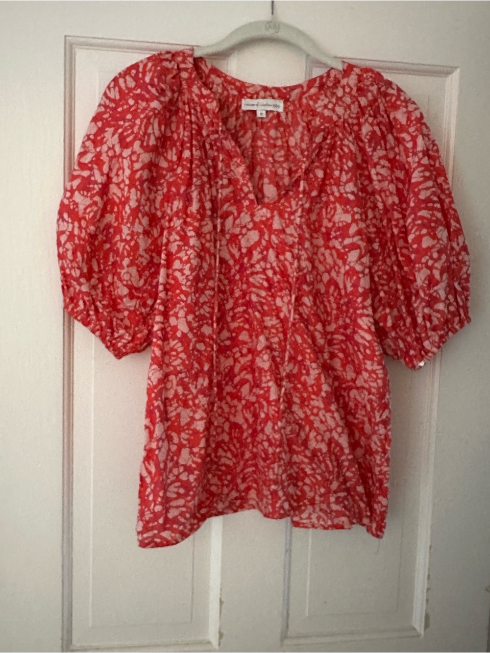 Balloon sleeve V-neck, summer blouse